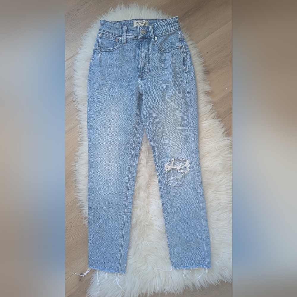 Madewell Curvy Perfect Vintage Jeans Ripped Knee Mid Rise Medium Wash 23